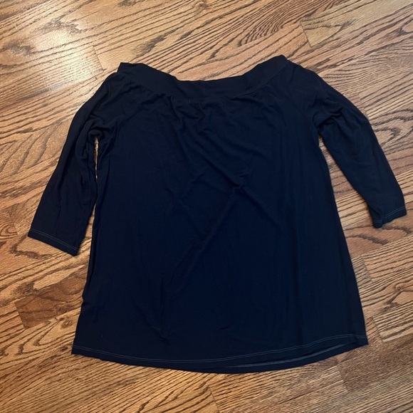 Michael Stars Dark Navy Off-Shoulder Tee – One Size - Picture 3 of 7